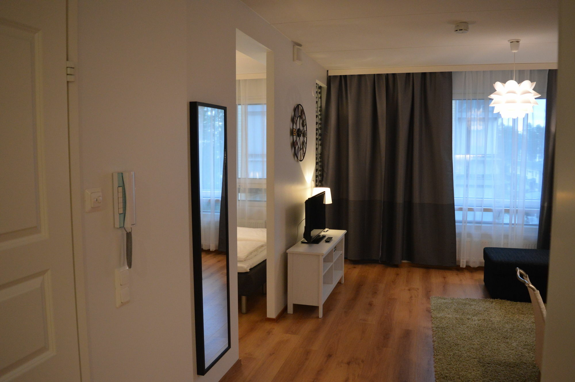 Helsinki Airport Suites วานตา ภายนอก รูปภาพ