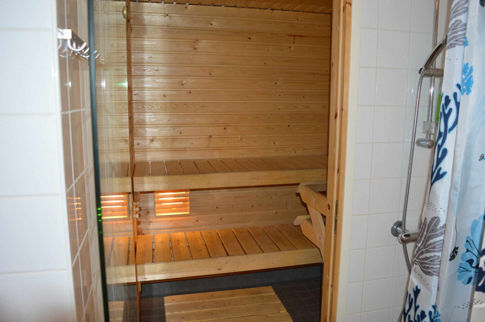 Helsinki Airport Suites วานตา ภายนอก รูปภาพ